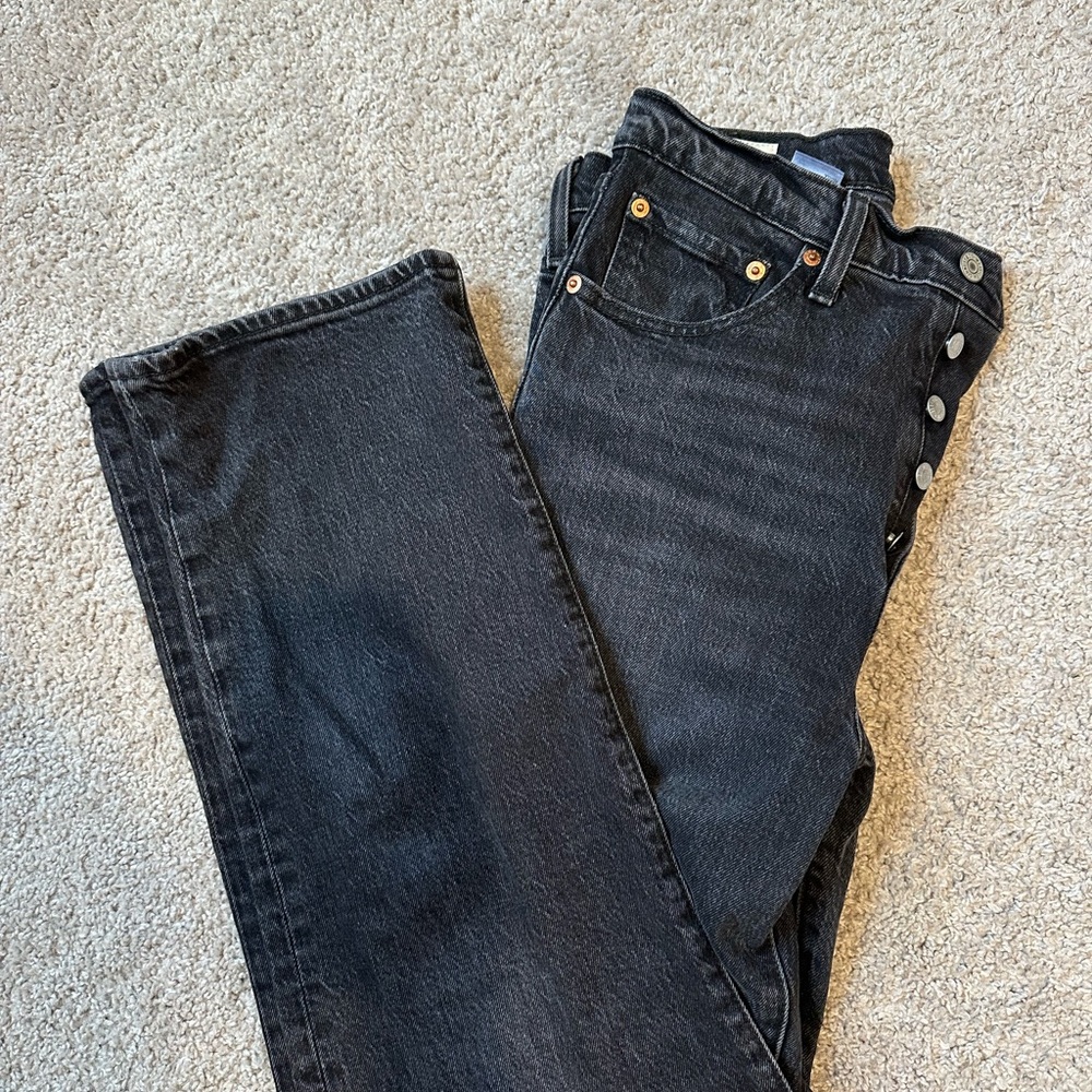 Levi's Women's Black Ribcage Jeans